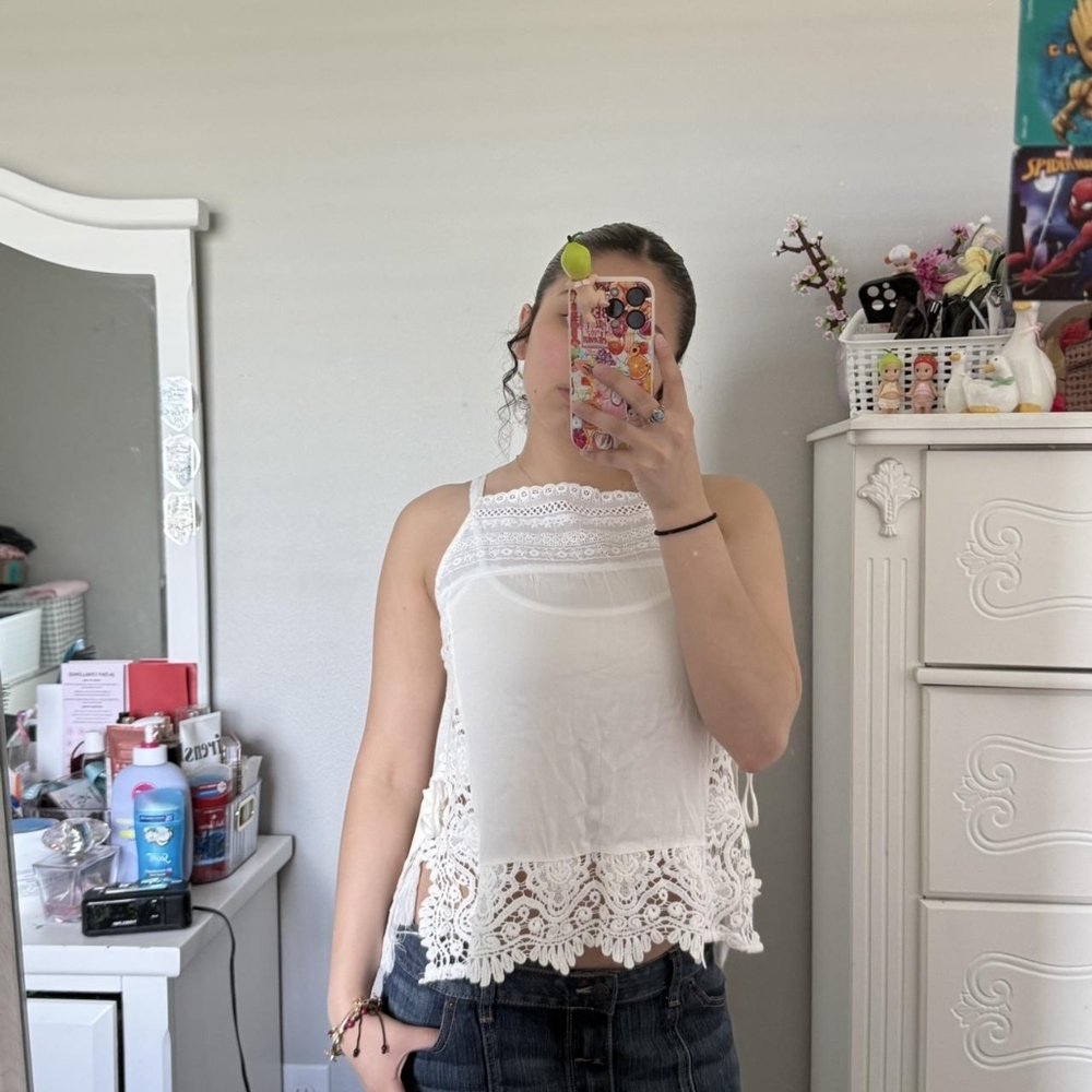 Aeropostale Women's White Vest